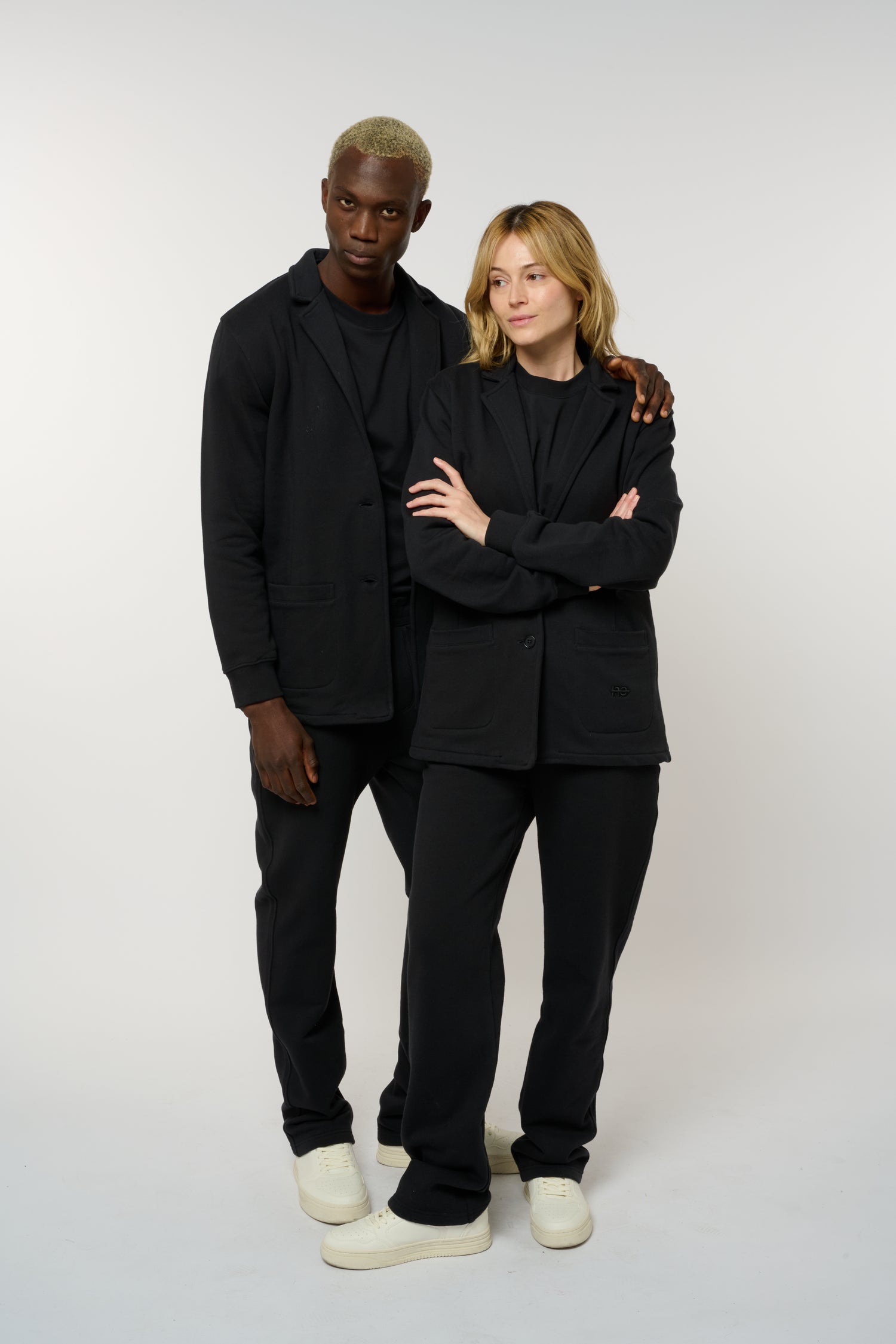 Le Jogstume bleu nuit, ensemble blazer et pantalon en coton biologique – vue 3