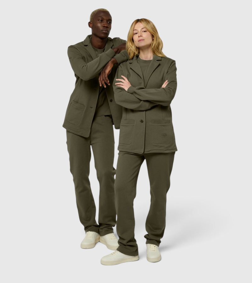 Le Jogstume vert kaki, ensemble blazer et pantalon en coton biologique – vue 1