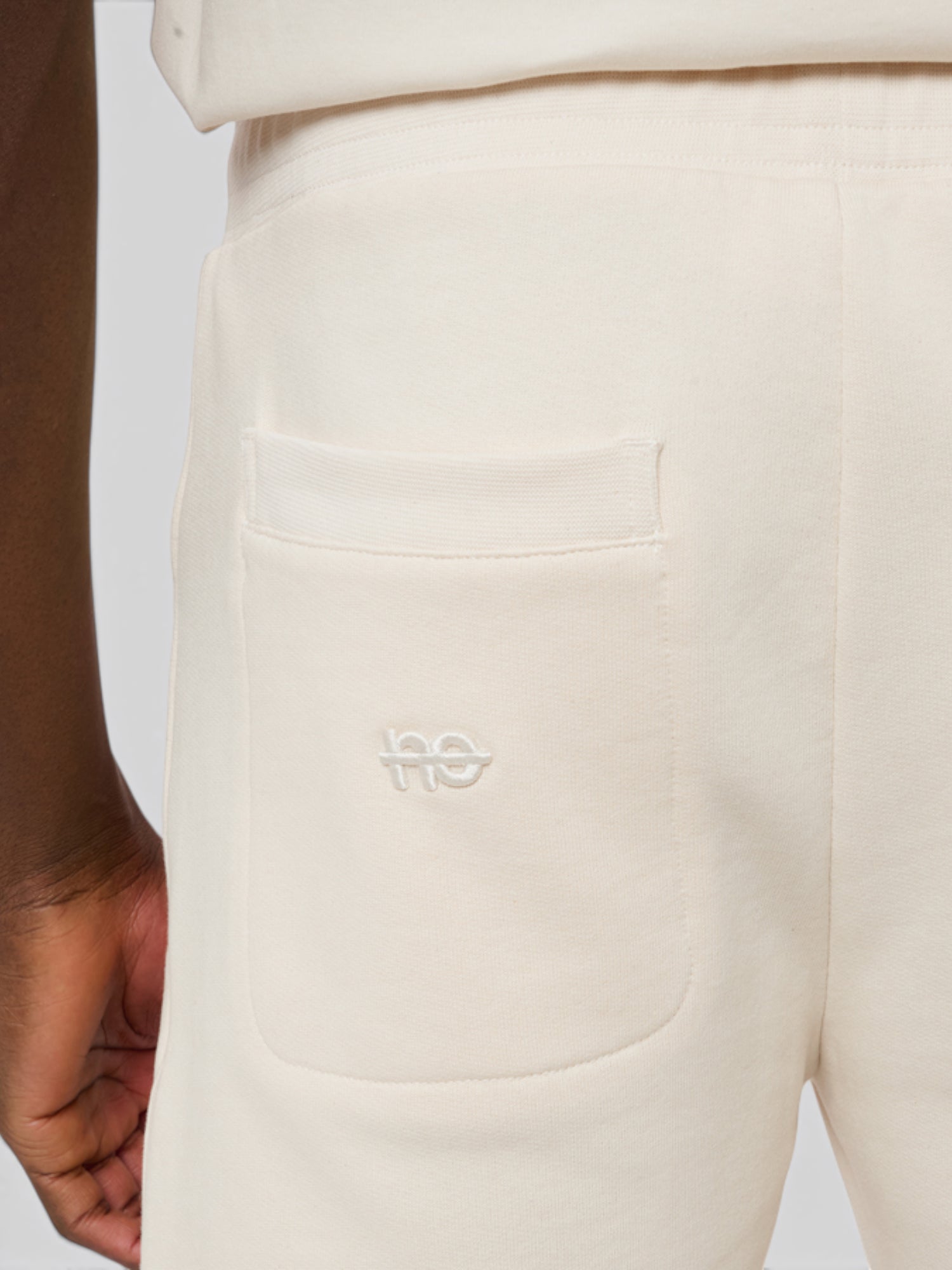 Le Jyns beige coton, pantalon unisexe coupe droite en coton biologique – vue 4