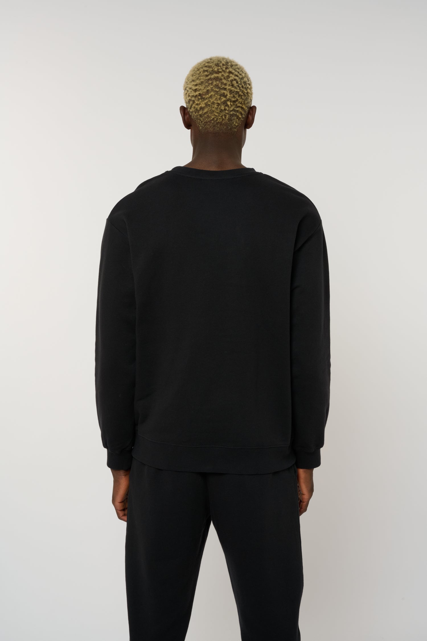 Le Sweaty bleu nuit, sweat unisexe sans capuche en coton biologique – vue 5