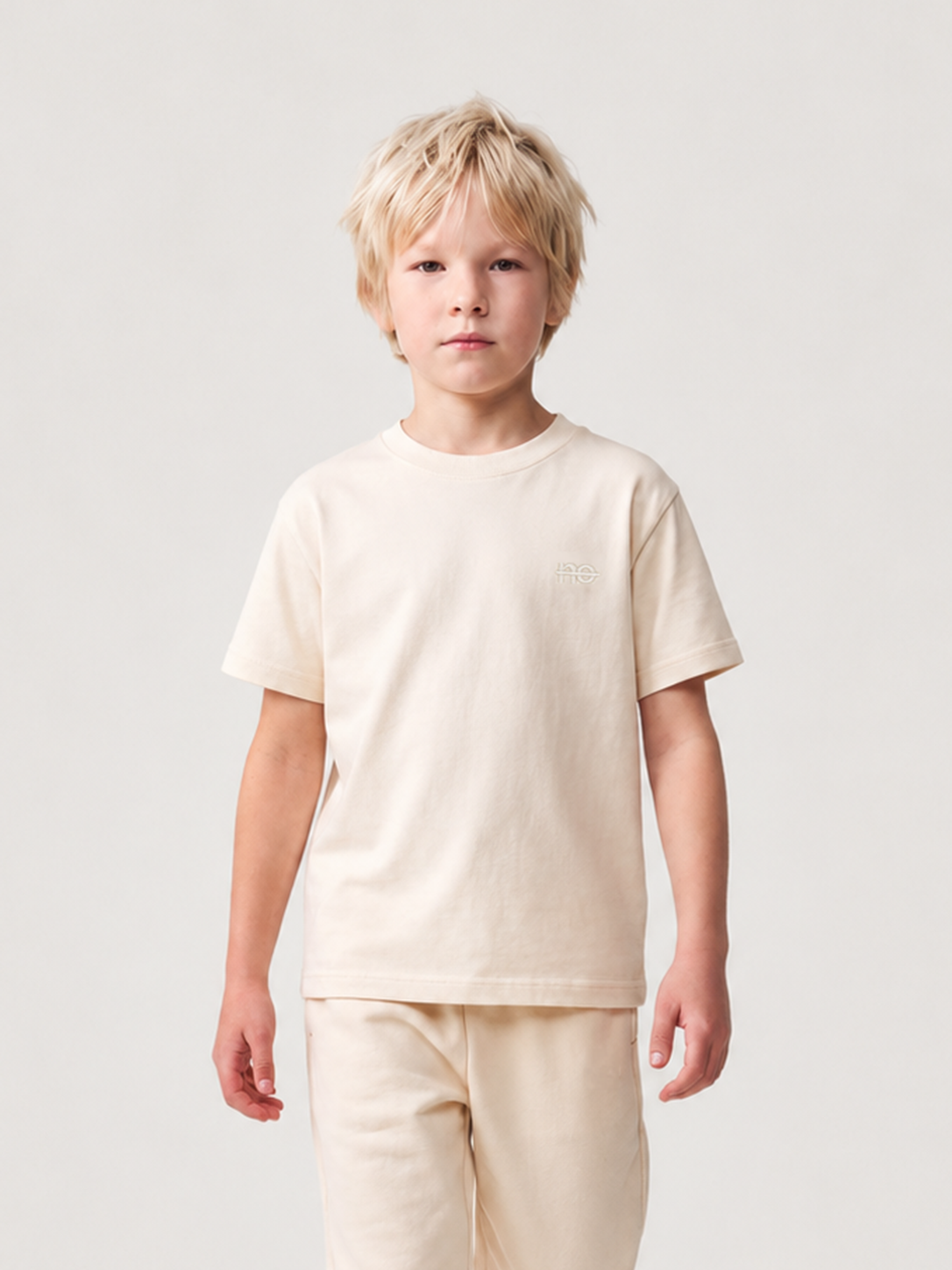 Le Ty-shirt O enfant beige coton, T-shirt enfant col rond en coton biologique – vue 1