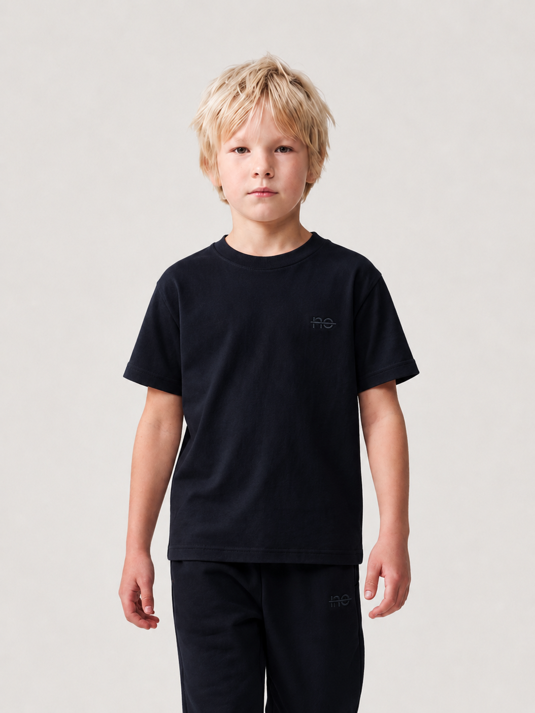 Le Ty-shirt O enfant bleu nuit, T-shirt enfant col rond en coton biologique – vue 4