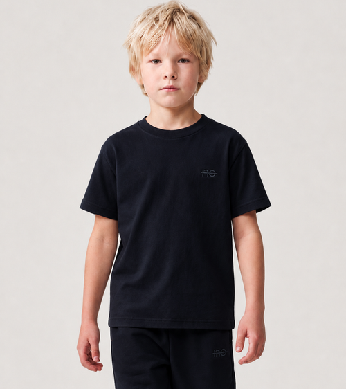 Le Ty-shirt O enfant bleu nuit, T-shirt enfant col rond en coton biologique – vue 4