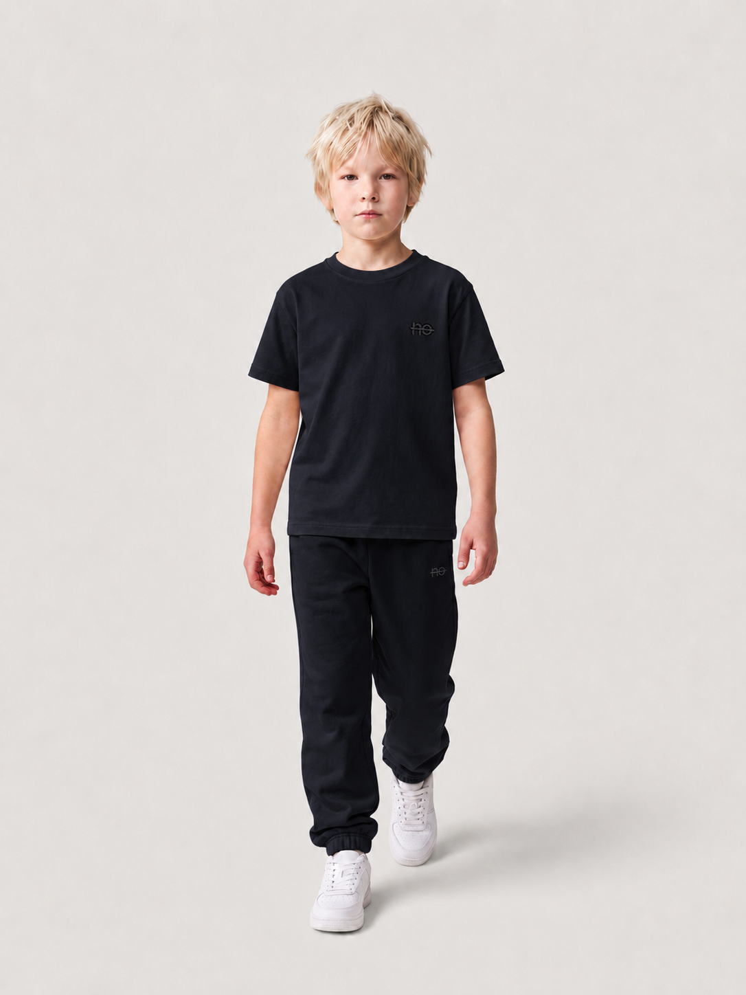 Le Ty-shirt O enfant bleu nuit, T-shirt enfant col rond en coton biologique – vue 6