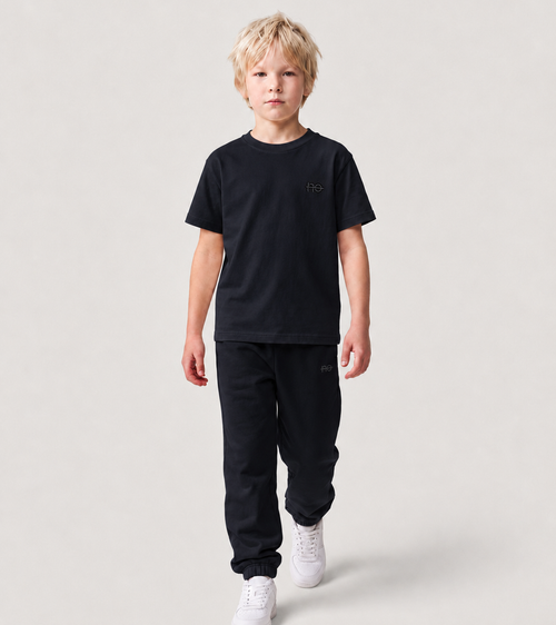 Le Ty-shirt O enfant bleu nuit, T-shirt enfant col rond en coton biologique – vue 6