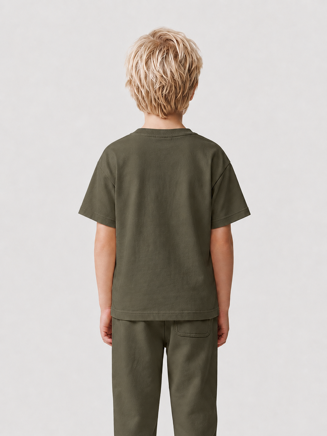 Le Ty-shirt O enfant vert kaki, T-shirt enfant col rond en coton biologique – vue 4