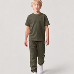 Le Ty-shirt O enfant vert kaki, T-shirt enfant col rond en coton biologique – vue 6