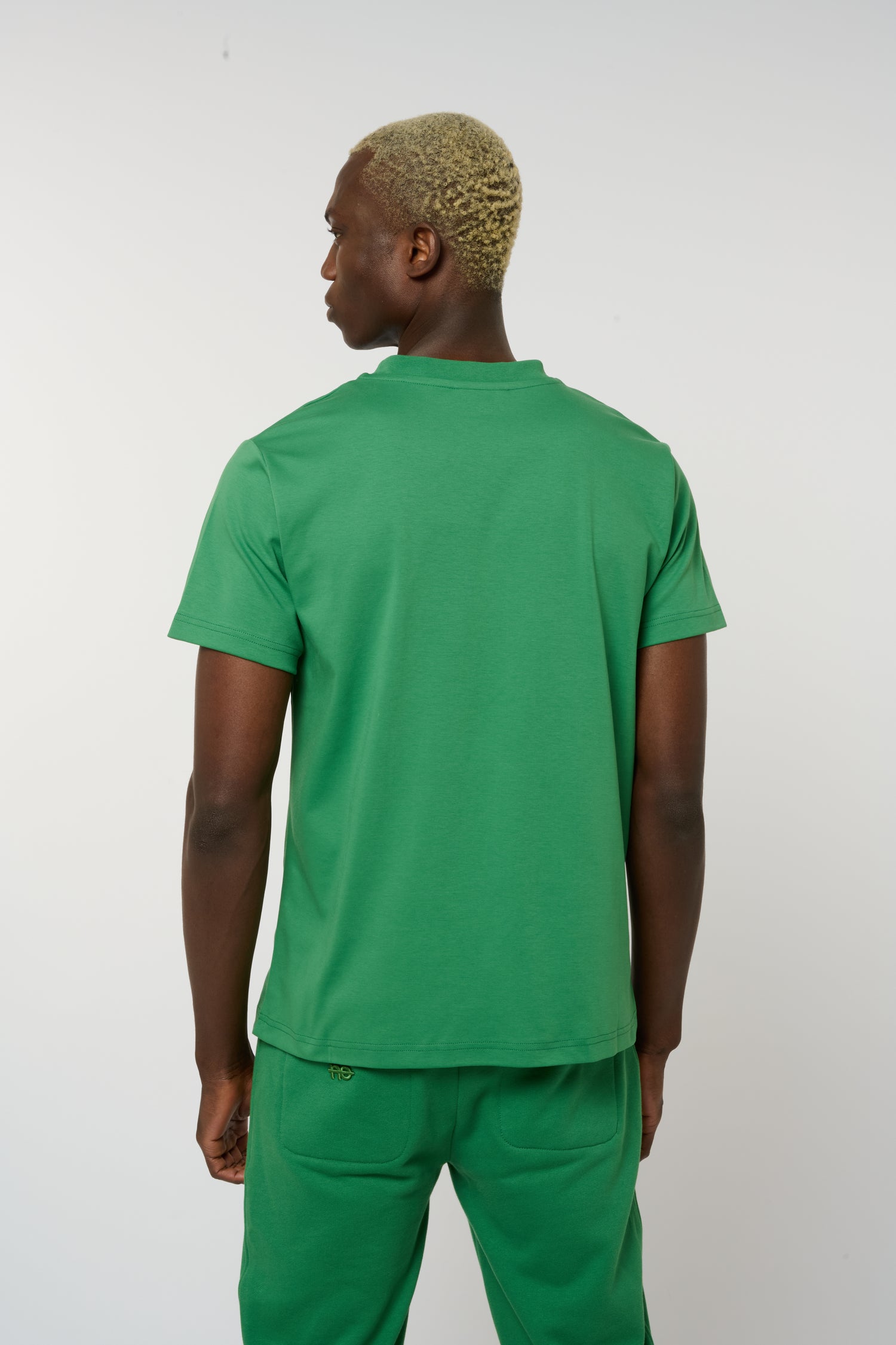 Le Ty-shirt O vert émeraude, T-shirt unisexe col rond en coton biologique – vue 3